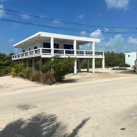 Villa Sea Lux San Pedro  Exterior photo