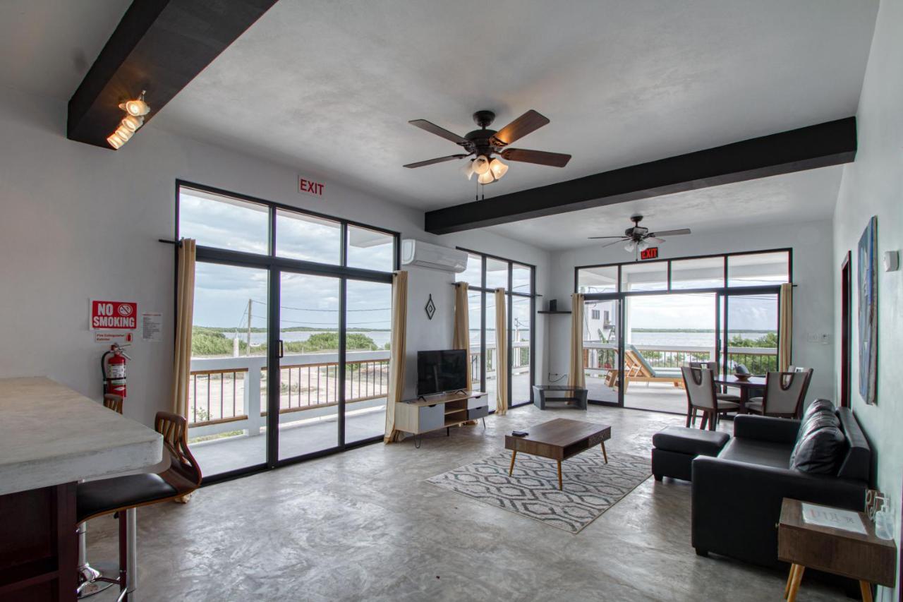 Villa Sea Lux San Pedro  Exterior photo