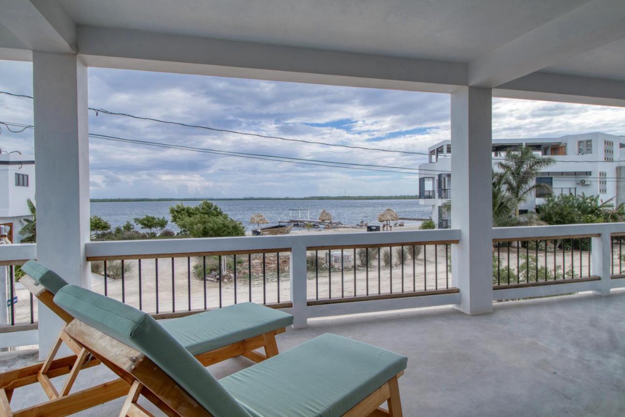 Villa Sea Lux San Pedro  Exterior photo